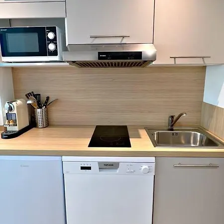 Carre D'or 2 Appartement *